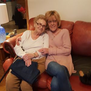 Meet your Posher, Sandy